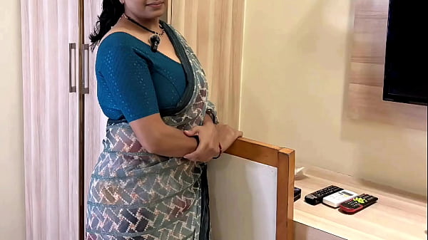 Bhabhi Baru Pindahan Kasih Hadiah Spesial Ke Devar Tetangga, Adegan Panas Pertama Dengan Suara Menggoda