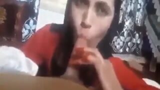 Kakak Perempuan Siapkan Adik Lelaki Untuk Malam Pertama Pernikahan Ala Pakistan