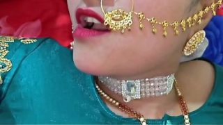 Pasangan India Seksi Di Kamar, Bercinta Romantis Dengan Suara Hindi Yang Menggairahkan