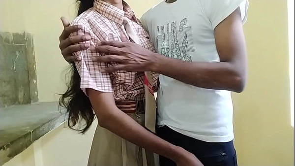 Cewek Sekolah Desa Digenjot Pacar Di Kelas, Makin Kenceng Makin Basah.