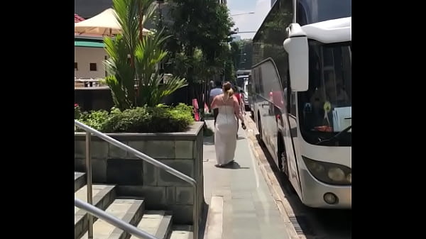 Montok Gede Ala Cewek China, Bikin Ngaceng