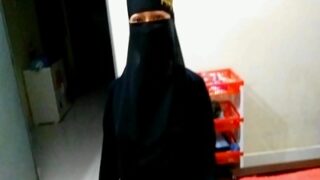 Hijabi Cewek Nakal Digenjot Kekasihnya Di Pesta Seks Pakistan