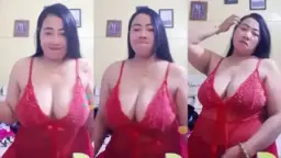 Mami Vindi Lagi Goyang Pakai Lingerie Merah Bikin Meleleh
