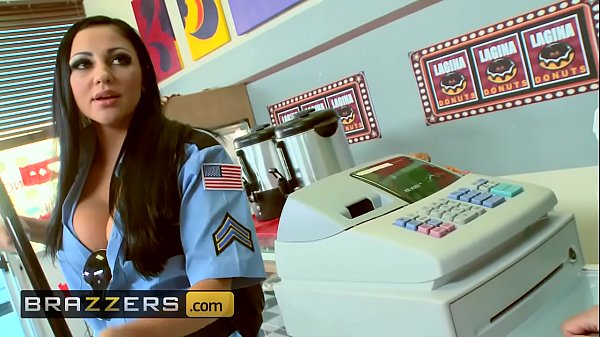 Seragam Ketat, Toket Gede- (audrey Bitoni, Honey White, Johnny Sins) – Boston Cream – Brazzers
