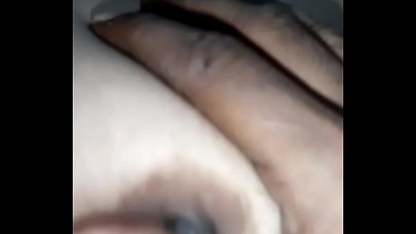 Hiru Si Bhabhi Sange, Basah Kena Peluh Nafsu.