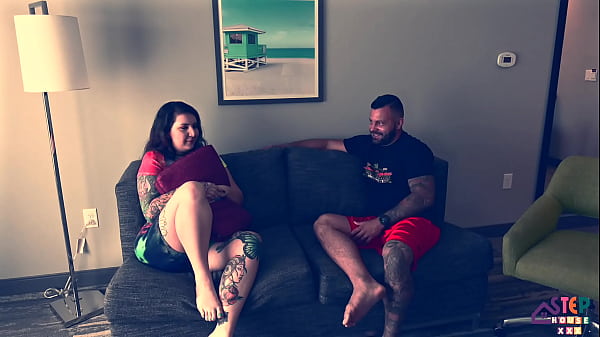Misionaris Amatir Ngewe Adik Tiri, Ngenyangin Banget