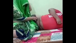 Desi Pasutri Lagi Ngewe Hot Di Kamar, Crot Penuh.