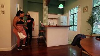Ibu Tiri Pink Hot Bikin Menantu Ngilu Ngilu