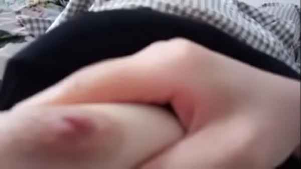 Cewek China Ngintip Diri Sendiri Sambil Mesum