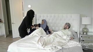 Violet Myers: Jilbab Abg Di Hamilin Sampai Buncit