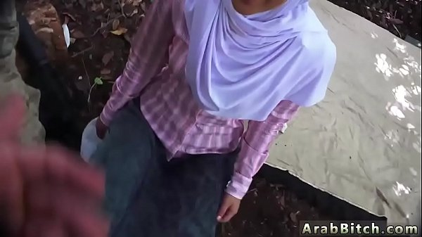 Cewek Arab Ngewe Cewek China Sama Pelajar Cewek Di Rumah Kontragan, Jauh Dari Rumah.