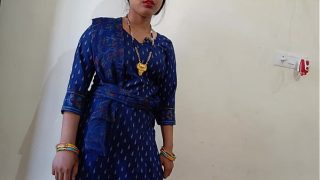 Desi Desa Pembantu Lagi Ngewe Gaya Doggy Style Sambil Ngomong Hindi Jelas, Sakit Banget