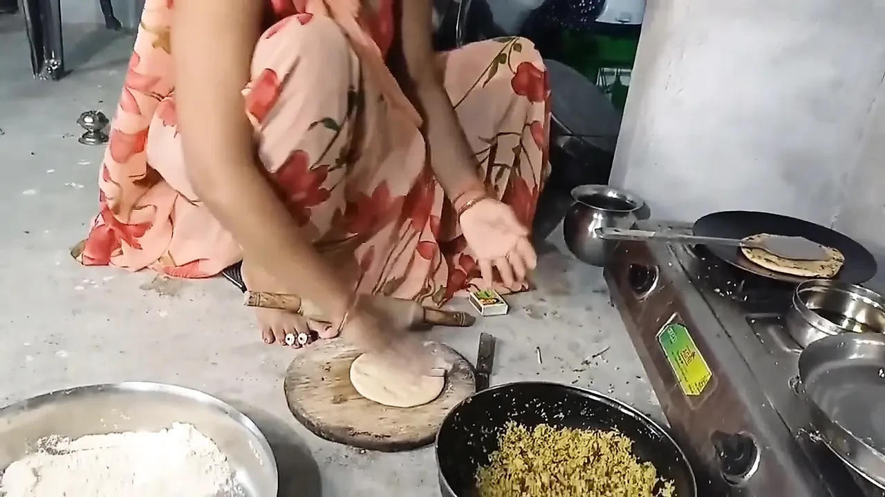 My Big Step Sister Was Angry_ We Shared Single Bed Bangli Sex