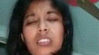 Desi Cewek Sange, Memek Sempit, Nungging Minta Kontol Keras Ditusukin.