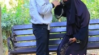Pria Nyelametin Janda Muslim Seksi, Langsung Ngewein Dia Habis-habisan