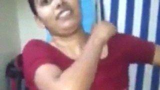 Video Cewek Andhra Pake Baju Bugil, Hot Banget