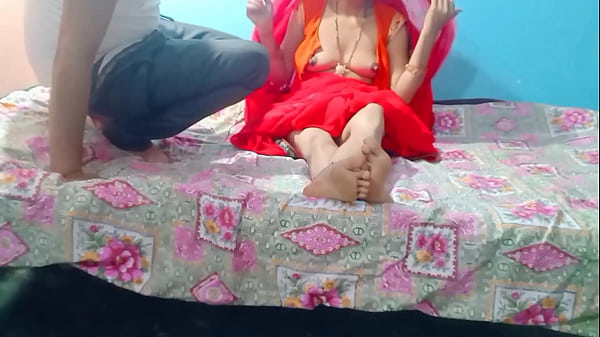 Bokep Saat Sepi, Bini Kakak Ngangkat Rok Di Depan Adik Ipar Dengan Nafsu.