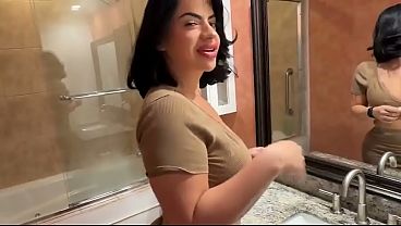 Ibu Tiri Latin Montok Minta Digenjot ~ Lissa Aires ~ Fantasi Rumah Tangga ~ Scott Stark