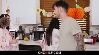 Ibu Tiri Marica Langsung Kena Aturan Bebas Pake Di Keluarga Ini, Siap-siap Digilir Abis.