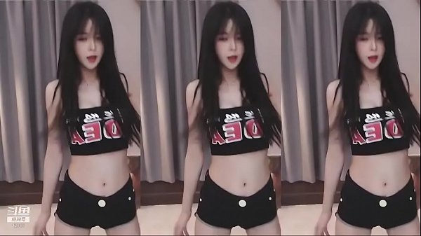 Cô Gái Trung Quốc Nhảy Múa Khoe Thân Hình Thon Gọn, Gợi Cảm đầy Mê Hoặc