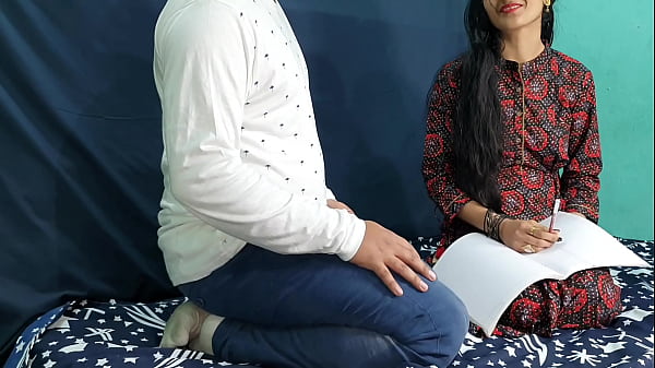 Tonton Gaya Doggy Paling Hot Dari Guru India, Suara Hindi Jelas Bikin Makin Nafsu