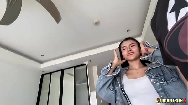 Johntronx – Gue Ngencrotin Tante Thai Muda Yang Nyepongin Enak Banget