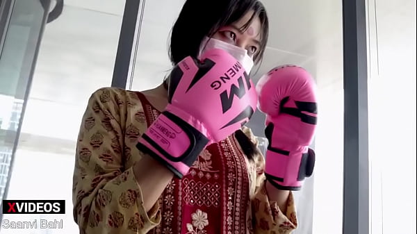 Desi Cewek Ufc Pukul Kayak Pro, Bikin Makin Horny Lihat Aksinya.