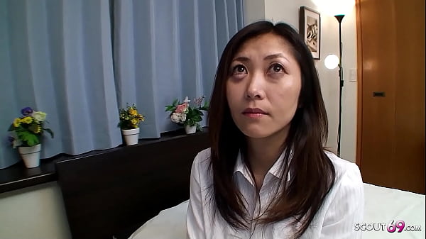 Ibu Tiri Jepang Yang Montok Godain Buat Ngewe Sampe Crot Di Dalem, Video Jav Tanpa Sensor.