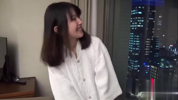Horny Cewek Asia Umur 45, Siap Digoyang Malam Ini.