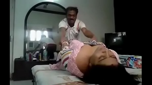 Payudara India Bikin Makin Ngiler, Bikin Pengen Gigit.