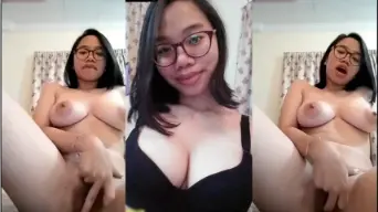 Gadis Montok Becek Sange, Jembut Lebat Bikin Ngaceng, Omek Sendiri Sampe Crot.