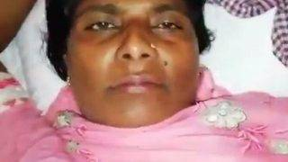 Ibu-ibu Lokal India Jalang Becek, Video Ngentot Hot Memek Basah.
