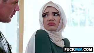 Jilbab Cakep Pertama Kali Digarap Tukang Ledeng, Naudi Nala Sama Jason Sarcinelli