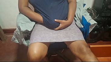 Ibu Tiri Desi India, Rahasia Mesra Di Balik Pintu Kamar