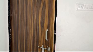 Kakak Tiri Nggak Bisa Jadi Pacar, Tapi Dia Bisa Jadi Pelarian Yang Bikin Basah