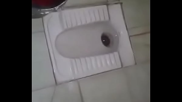 Desi Pasangan Ngewe Di Toilet, Basah Kuyup, Nafsu Gak Ketahan