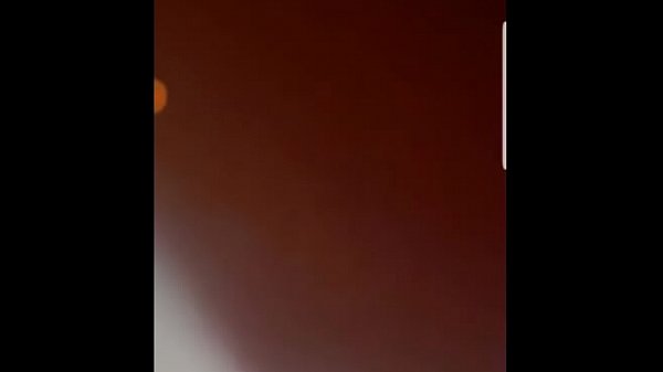 Istri Dan Suami Indonesia Saling Colok Sambil Video Call Panas.