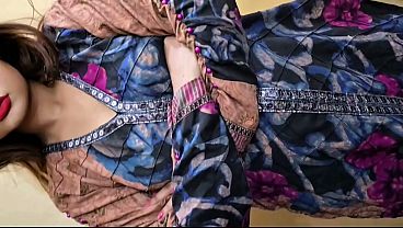 Paki Desi Cewek Di Rumah Aja, Ajak Main Ranjang Sambil Ngomong Kotor Pake Audio Hindi